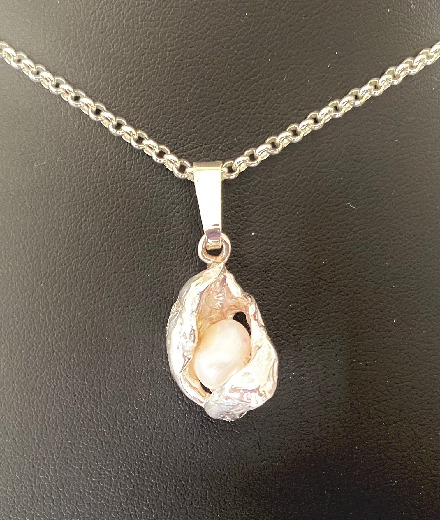 <b> No. 42 </B> sterling silver &pink freshwater pearl pendant