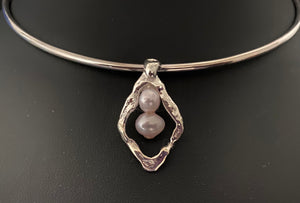 <b>No. 74 </b>sterling silver and pink freshwater 2 pearl pendant