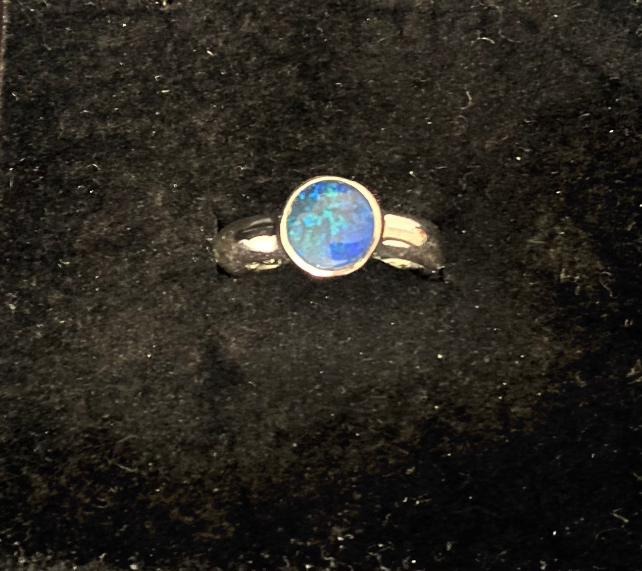 <b> No. 29 </b> sterling silver and blue green solid lightning ridge opal ring